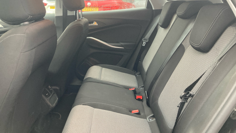 Vauxhall Grandland 1.2 Turbo Design 5dr Petrol Hatchback